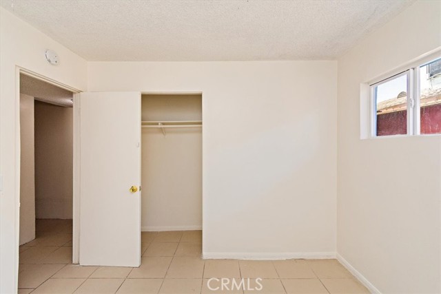 Detail Gallery Image 15 of 26 For 66229 4th St, Desert Hot Springs,  CA 92240 - 5 Beds | 3 Baths