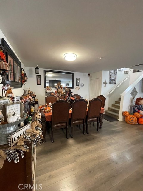 Detail Gallery Image 6 of 15 For 110 Main, Piru,  CA 93040 - 3 Beds | 3 Baths