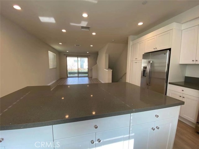 143 Frame, Irvine CA: https://media.crmls.org/medias/85513e48-8cfa-4c8b-aa2c-46d3df5831dc.jpg