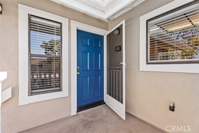 Detail Gallery Image 4 of 32 For 193 Tarocco, Irvine,  CA 92618 - 2 Beds | 2 Baths