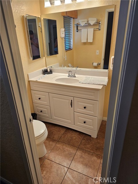 Detail Gallery Image 3 of 14 For 314 Canyon Crest, Lake Arrowhead,  CA 92352 - 2 Beds | 1/1 Baths