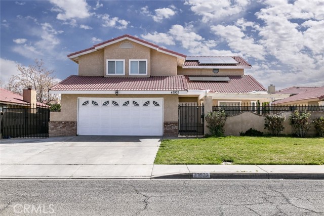 43932 Rembrandt Street, Lancaster CA: https://media.crmls.org/medias/85524c13-6e98-43e4-860c-35ea90c6ffa9.jpg