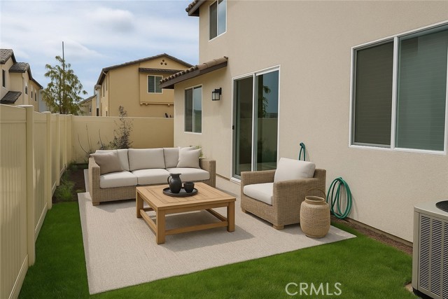 Detail Gallery Image 8 of 22 For 1940 N Bloom Dr, Compton,  CA 90222 - 3 Beds | 2/1 Baths