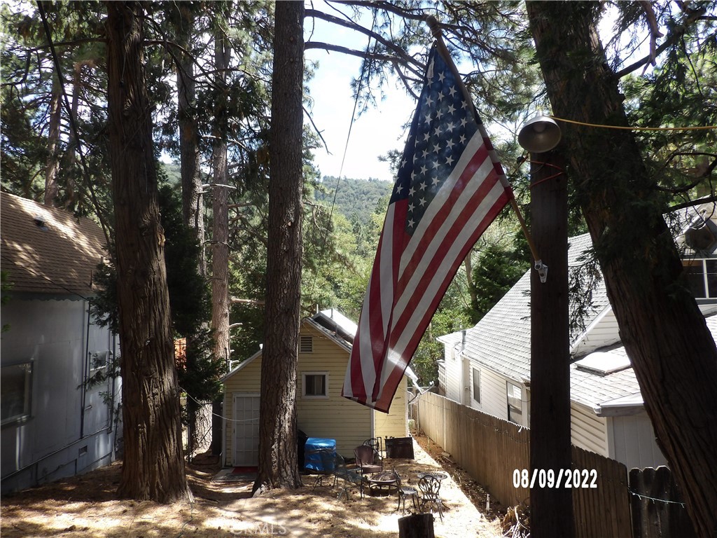503 Valley Drive, Crestline, CA 92325
