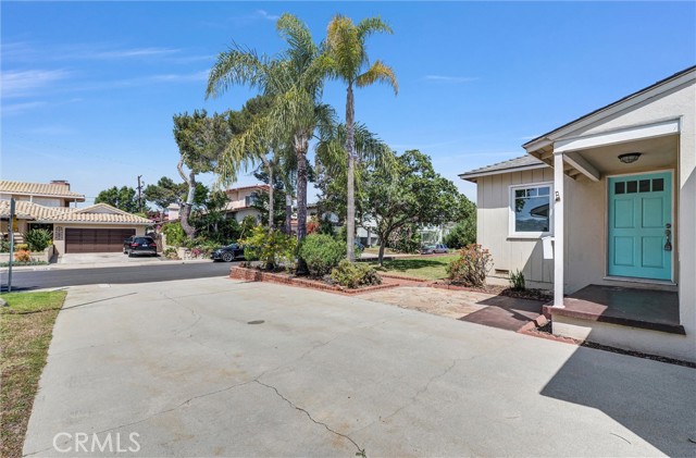 Detail Gallery Image 6 of 28 For 22228 Warmside, Torrance,  CA 90505 - 3 Beds | 1 Baths