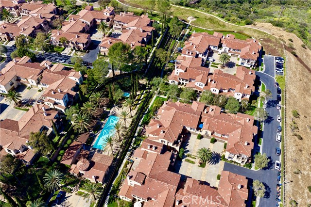 20 Talmont, Newport Coast CA: https://media.crmls.org/medias/8553d32f-cb53-4ee7-9d73-dde6f6c64207.jpg