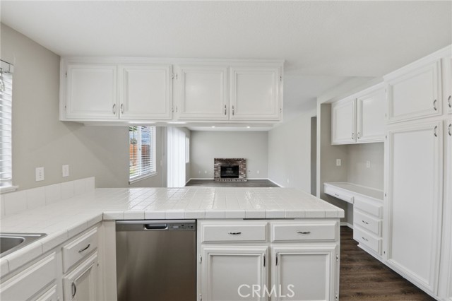 Detail Gallery Image 15 of 42 For 24808 Half Dome Ct, Murrieta,  CA 92562 - 4 Beds | 3 Baths