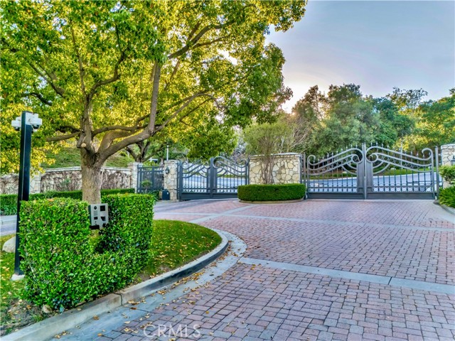 Detail Gallery Image 4 of 54 For 3980 Leighton Point Rd., Calabasas,  CA 91301 - 5 Beds | 4/1 Baths