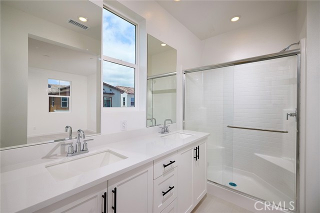 Detail Gallery Image 13 of 30 For 4013 Pomelo Dr, Corona,  CA 92883 - 3 Beds | 2/1 Baths