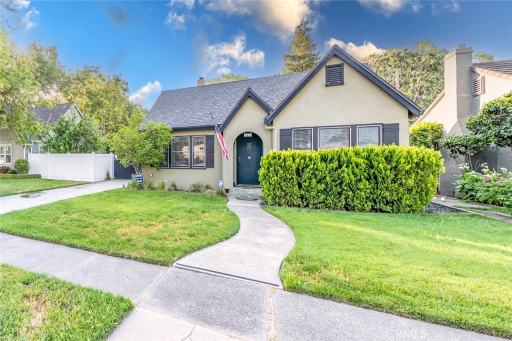 1040 E Main Street, Turlock, CA 95380