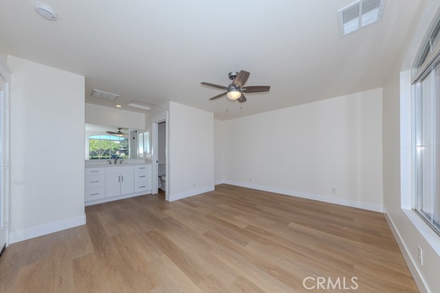 MLS #OC25164195 image #57