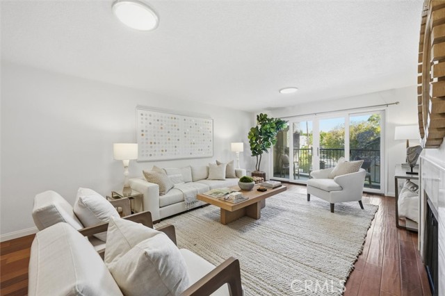Detail Gallery Image 9 of 41 For 222 7th, Santa Monica,  CA 90402 - 2 Beds | 2 Baths