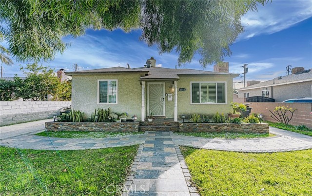 Detail Gallery Image 1 of 1 For 2712 E Washington St, Carson,  CA 90810 - 2 Beds | 1 Baths