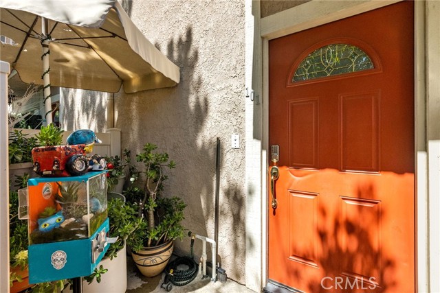 Detail Gallery Image 2 of 31 For 10155 De Soto Ave #101,  Chatsworth,  CA 91311 - 2 Beds | 3 Baths