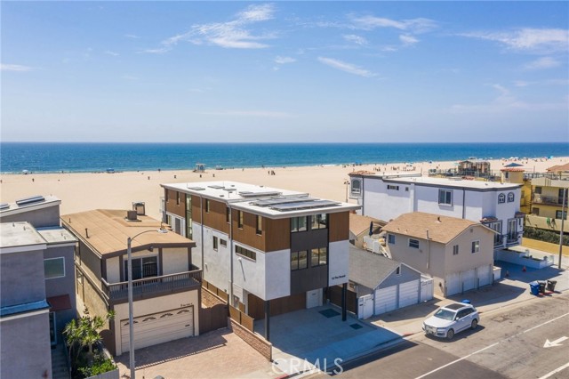 Detail Gallery Image 2 of 75 For 12 the Strand, Hermosa Beach,  CA 90254 - 4 Beds | 5 Baths