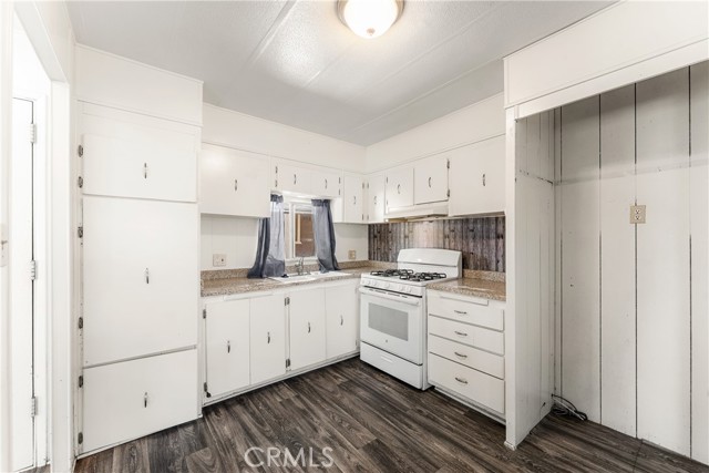 3 Bed Home for Sale in Rosamond, California