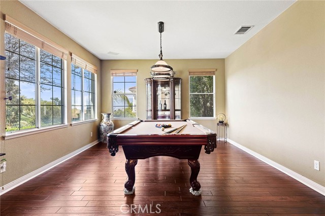 Detail Gallery Image 5 of 56 For 3165 Forest View, Corona,  CA 92882 - 5 Beds | 2/1 Baths