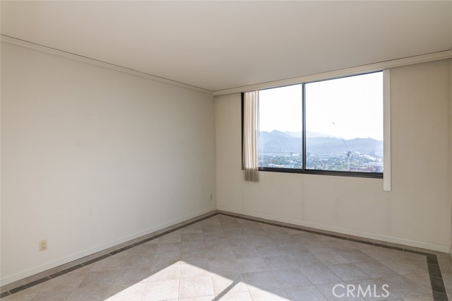 345 Pioneer Drive, 1705 photo 17