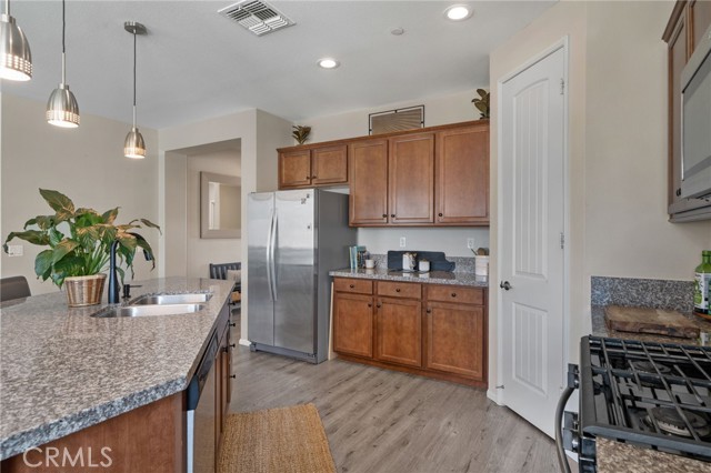 Detail Gallery Image 17 of 34 For 18909 Lariat St, Apple Valley,  CA 92308 - 3 Beds | 2 Baths