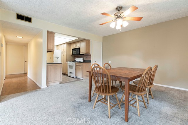 6700 Hillpark Drive, Los Angeles CA: https://media.crmls.org/medias/855b440d-39c0-4f52-9148-063e1b88c3e3.jpg