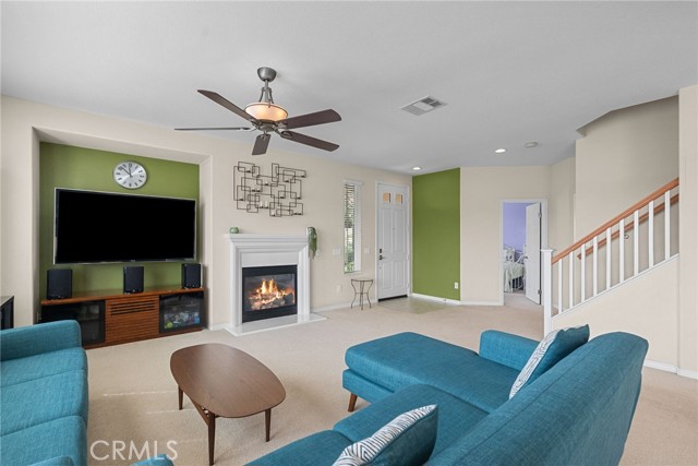 Detail Gallery Image 7 of 36 For 23860 Brescia Dr, Valencia,  CA 91354 - 4 Beds | 3 Baths