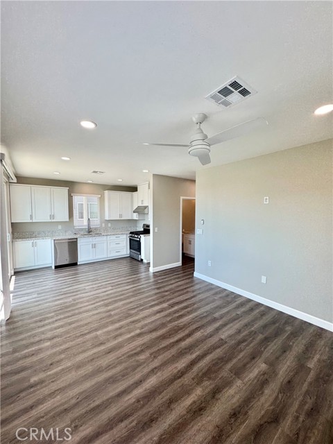 Detail Gallery Image 4 of 22 For 1134 Villa Calimesa #3,  Calimesa,  CA 92320 - 3 Beds | 2 Baths