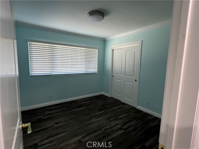 Detail Gallery Image 34 of 42 For 18614 Liggett St, Northridge,  CA 91324 - 5 Beds | 3/1 Baths
