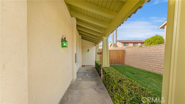 Detail Gallery Image 6 of 50 For 10915 El Coco Cir, Fountain Valley,  CA 92708 - 4 Beds | 2 Baths