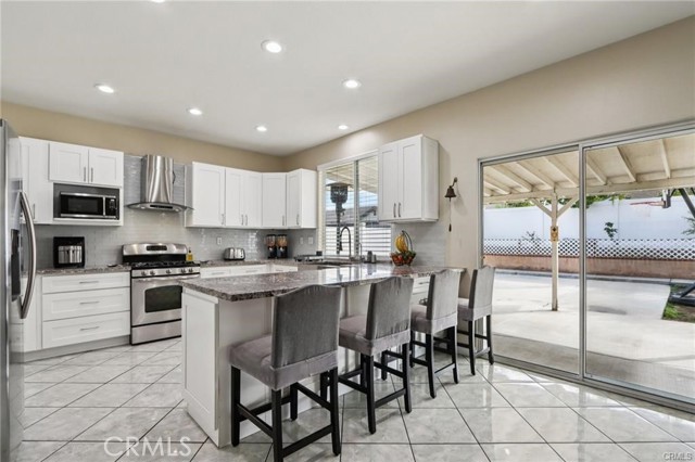 Detail Gallery Image 13 of 59 For 3515 Churchill Ln, Perris,  CA 92571 - 4 Beds | 2 Baths