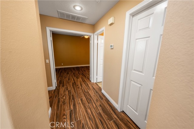 31465 Inverness Court, Temecula CA: https://media.crmls.org/medias/85614107-cc4f-4281-9add-9542edc5aa5c.jpg