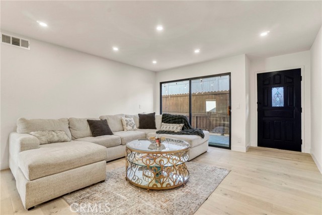 12938 Valleyheart Drive, Studio City CA: https://media.crmls.org/medias/8562049d-0357-4a2b-8fd4-45eb126d7961.jpg