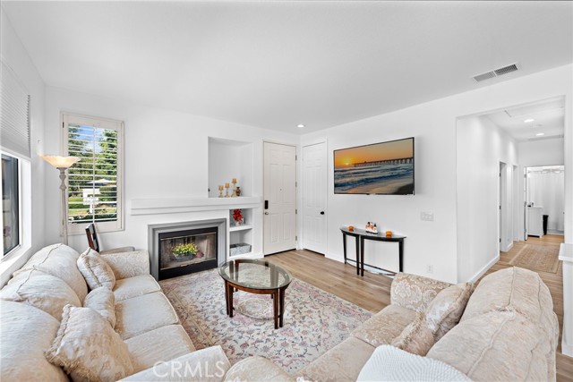 104 Seacountry Lane, Rancho Santa Margarita CA: https://media.crmls.org/medias/856324f8-74f7-4f49-997b-80b4c1dd44a5.jpg
