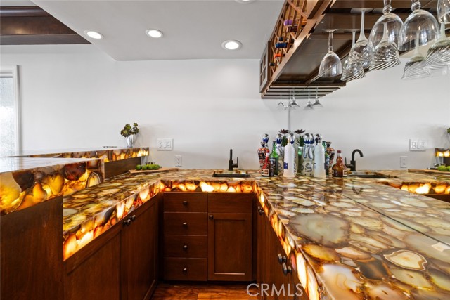 Detail Gallery Image 13 of 68 For 218 Evening Star Ln, Newport Beach,  CA 92660 - 5 Beds | 3/1 Baths