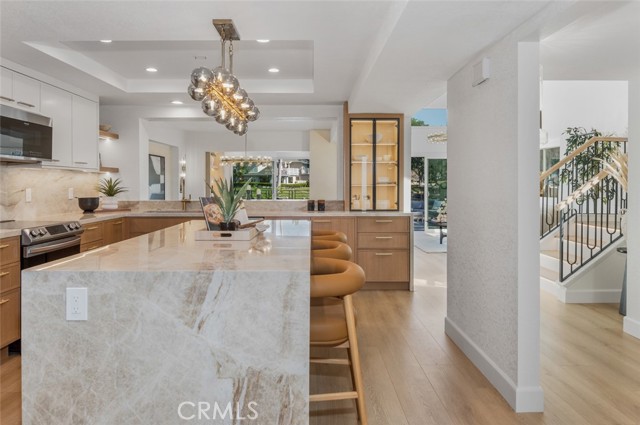 Detail Gallery Image 3 of 40 For 22576 Lake Forest Lane, Lake Forest,  CA 92630 - 4 Beds | 2/1 Baths