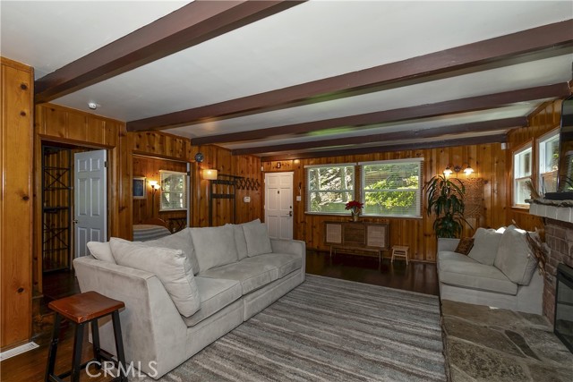 Detail Gallery Image 8 of 42 For 238 Bluebell, Lake Arrowhead,  CA 92352 - 5 Beds | 2 Baths