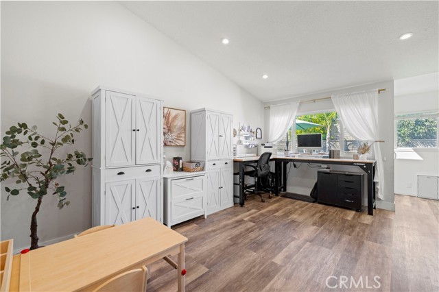 Image 17 of 42 For 27724 Crookshank Drive