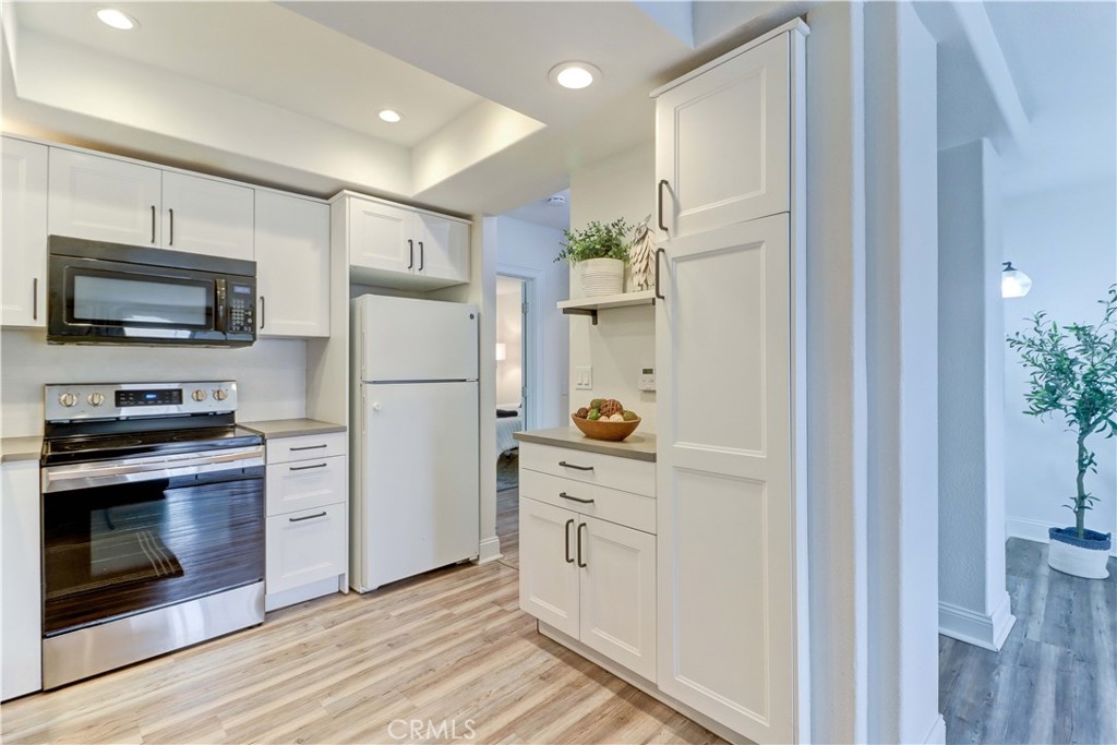 4570 Cove Dr - photo 10