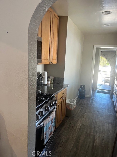 Detail Gallery Image 4 of 9 For 5130 Hedrick Ave, Riverside,  CA 92505 - 3 Beds | 2 Baths