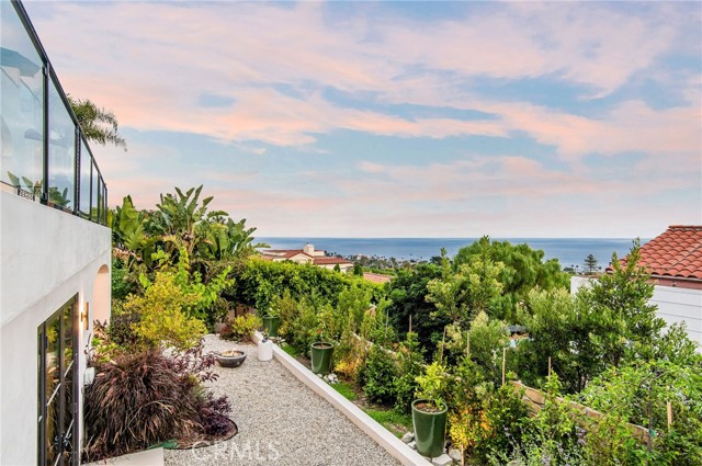 Detail Gallery Image 38 of 42 For 825 Coast View Dr, Laguna Beach,  CA 92651 - 3 Beds | 3/1 Baths