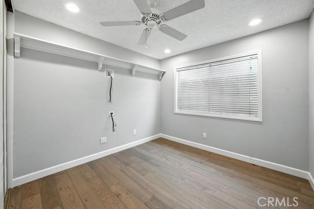 Detail Gallery Image 14 of 29 For 28620 Kathleen Ave, Saugus,  CA 91390 - 3 Beds | 2 Baths