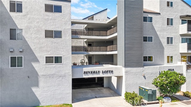 1919 E Beverly Way, Long Beach CA: https://media.crmls.org/medias/8566de75-7d19-4cae-bf40-792709812b47.jpg