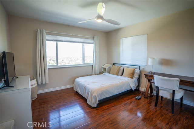 Detail Gallery Image 22 of 42 For 2067 Glentree, Lomita,  CA 90717 - 4 Beds | 4 Baths