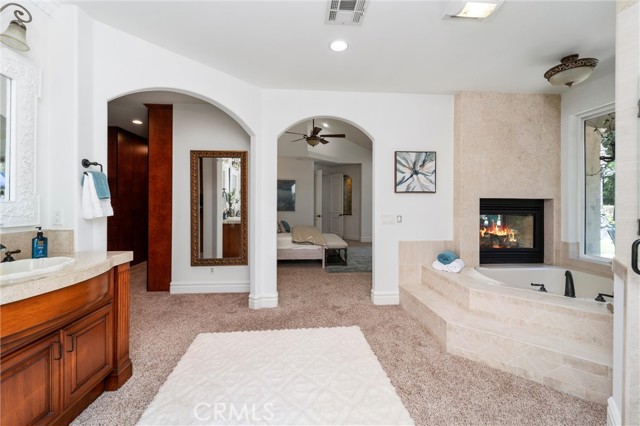 45200 Oak Manor Ct, Temecula CA: https://media.crmls.org/medias/85673084-40b9-4574-9b15-f659d3667355.jpg
