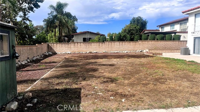 1226 Azalea Court, Upland CA: https://media.crmls.org/medias/8567f9ce-0acb-4465-a275-1fb001221851.jpg