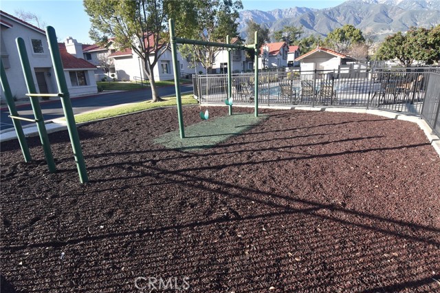 Detail Gallery Image 14 of 17 For 9872 Highland #B,  Rancho Cucamonga,  CA 91737 - 2 Beds | 2 Baths