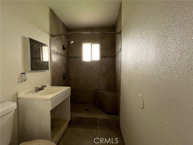 Detail Gallery Image 13 of 19 For 3561 Russell St, Riverside,  CA 92501 - – Beds | – Baths
