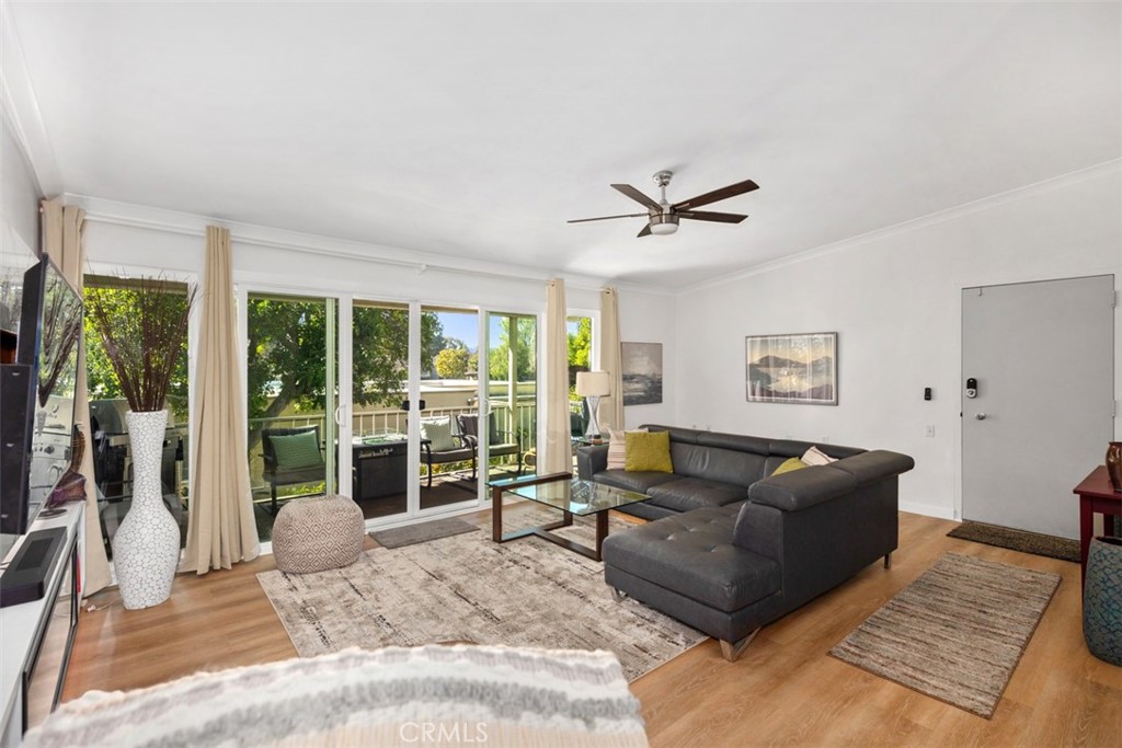 8568b854 8ce3 4ba3 8741 552adf4101dd