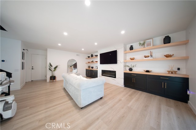 Detail Gallery Image 13 of 51 For 7320 Percheron, Jurupa Valley,  CA 92509 - 4 Beds | 2/1 Baths