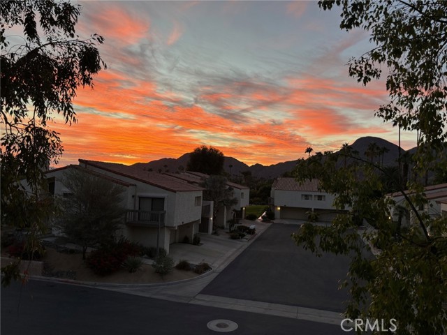 45436 Driftwood Drive, Palm Desert CA: https://media.crmls.org/medias/85691523-9cbd-45b4-84ae-c55274d961e2.jpg