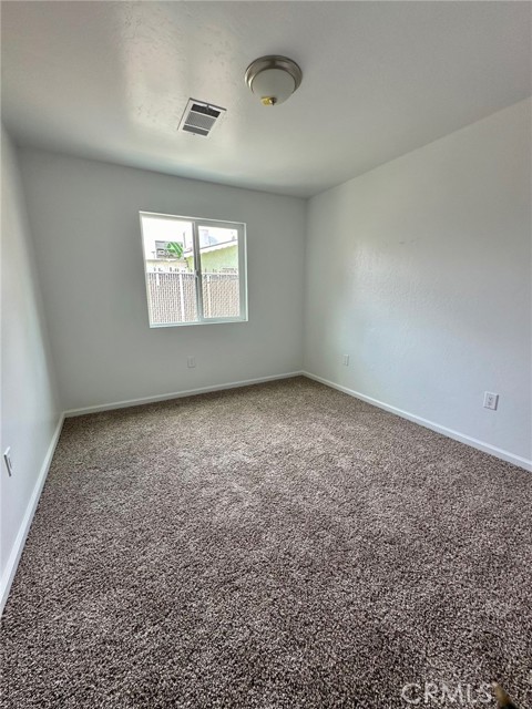 Detail Gallery Image 7 of 8 For 327 Sycamore, Bakersfield,  CA 93308 - 3 Beds | 2 Baths